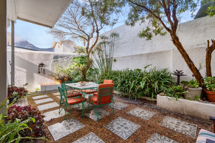 4 Bedroom Property for Sale in Gardens Western Cape